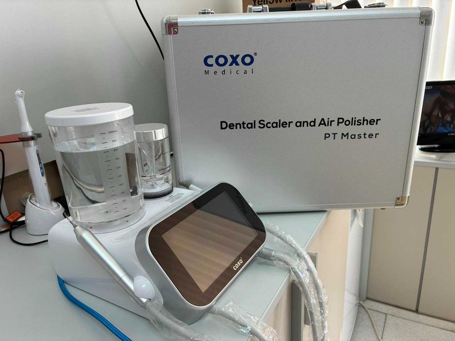 Апарат за почистване на зъбен камък и полиране Coxo PT Master