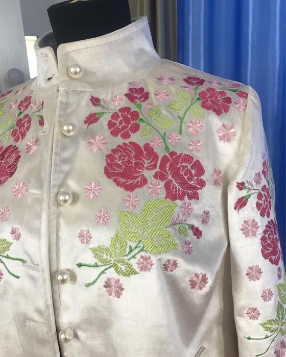 Пошив и Вышивка униформы