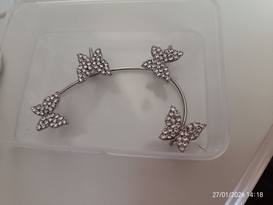 Accesoriu pentru ureche