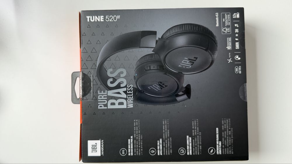 Слушалки JBL TUNE 520 BT, Чисто нови, Неразопаковани, Черни, Bluetooth