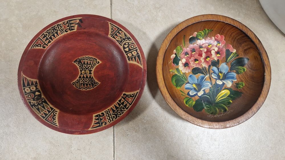 Разпродажба сувенири дървени