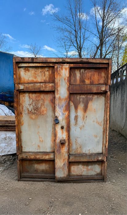 Контейнер 3 тонный, район ТРЦ Mega