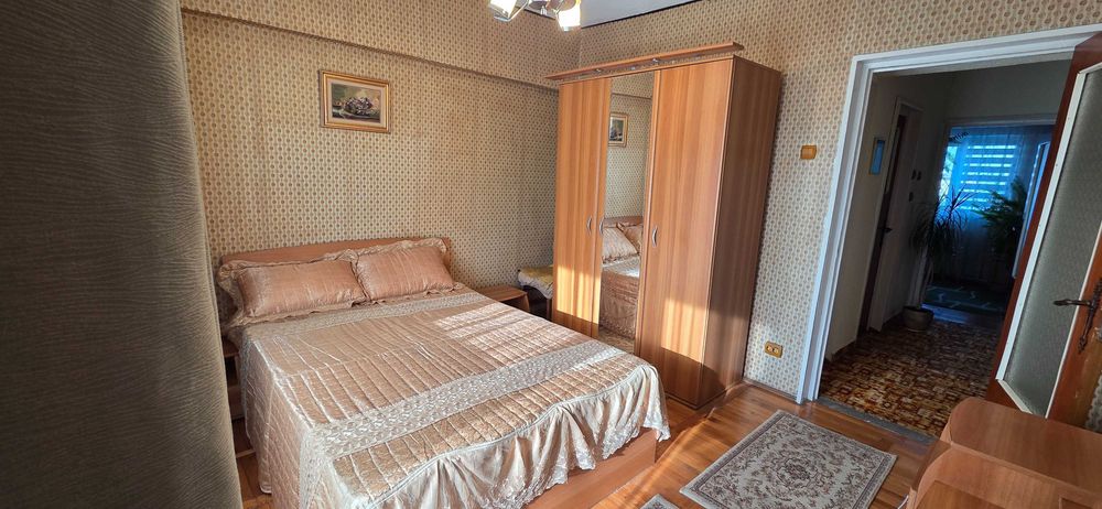 Proprietar, vand apartament 4 camere, ultracentral, Targoviste