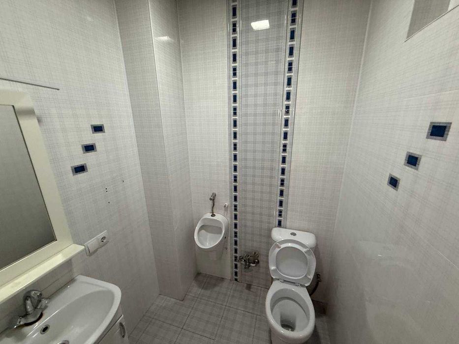 Сдаётся офис в аренду в центре города. Ойбек Ор:р Гостиница"Grand Mir"