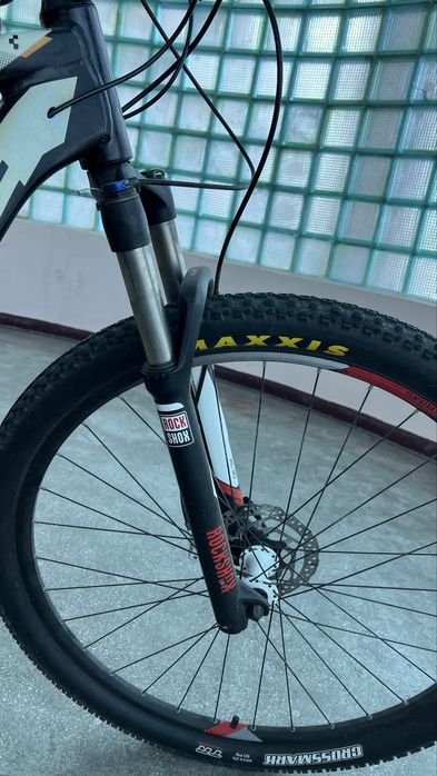 Bicicleta cube attention