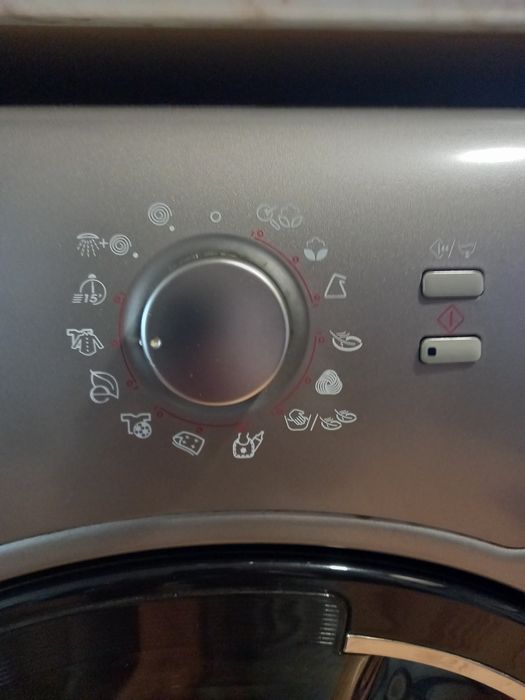 На части-Пералня Whirlpool AWOE 8758 S шесто чувство