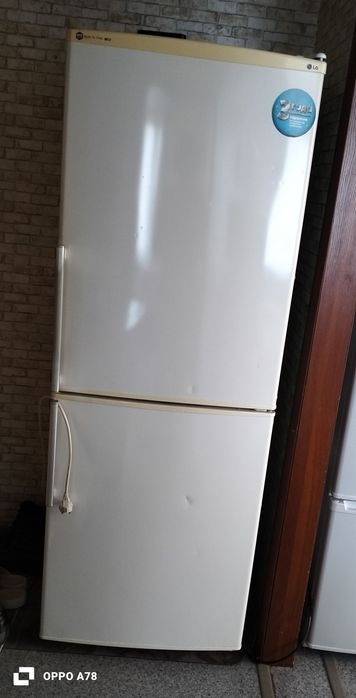Продам холодильник на запчасти