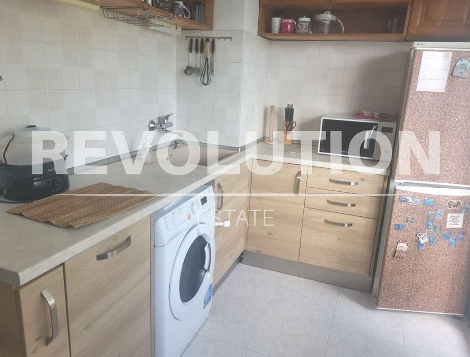 Дава се под наем Тристаен апартамент в Варна, Левски - 65 кв.м за 450 € - Снимка #2