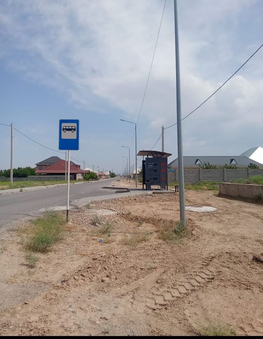 Жер сатылады жолдың боиы