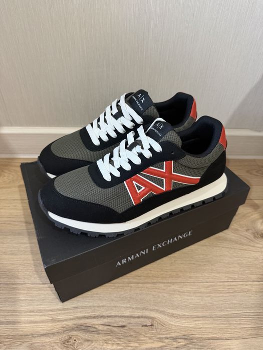 Продам кроссовки Armani Exchange оригинал