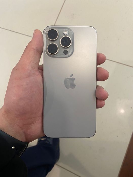 Айфон 15 про мах