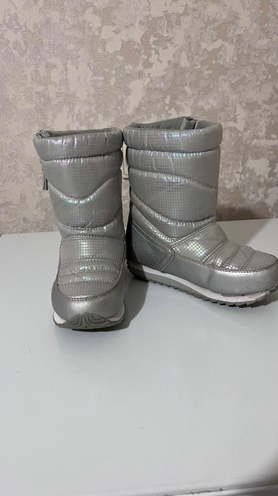 Зимняя обувь для девочки.