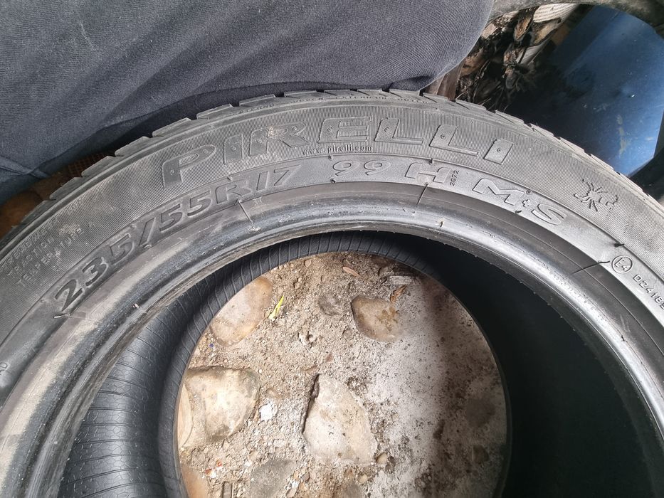 Cauciucuri pirelli 235/55/R17 si firestone 205/55/R16