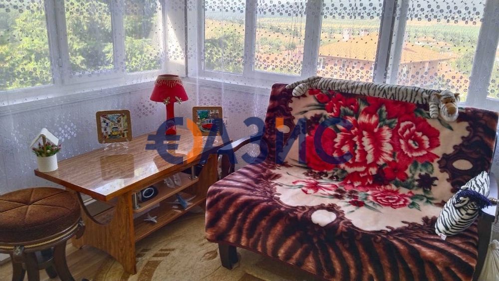 Двуетажна къща с парцел от 870 кв м В С. Вресово, Общ. Руен, обл.