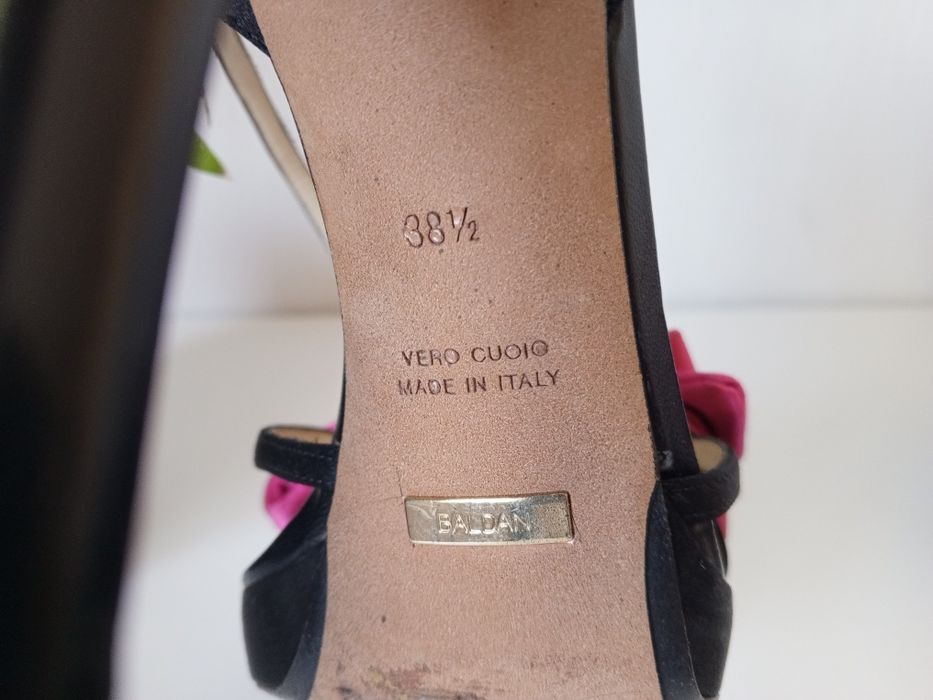 Продам босоножки, Италия