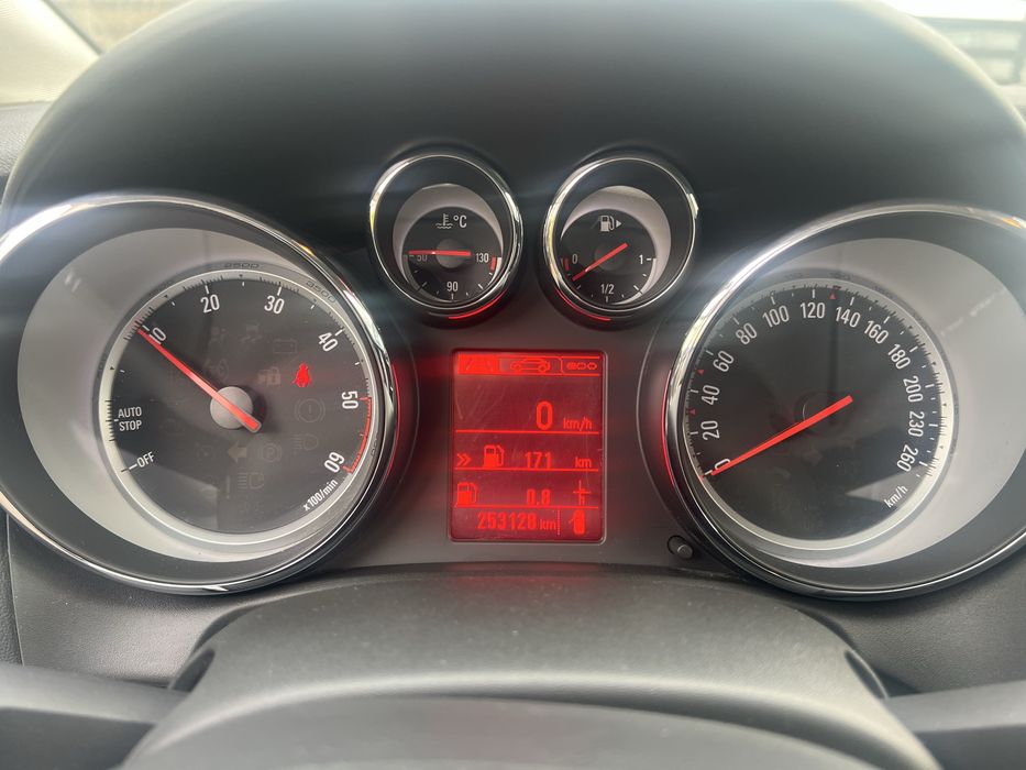 Opel Astra J facelift