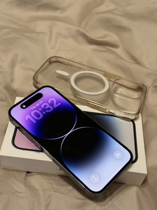 Iphone 14 Pro 256 GB Deep Purple, Като нов с MagSafe Apple Case
