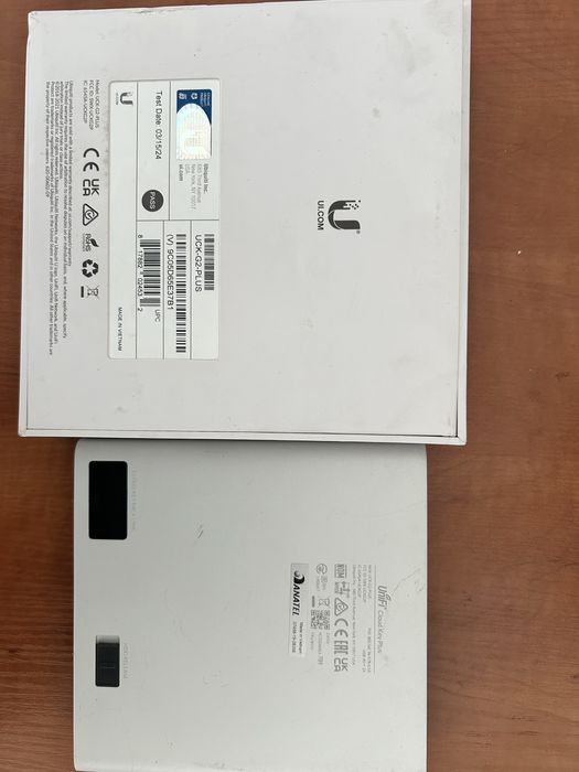 Продам UniFi контроллер