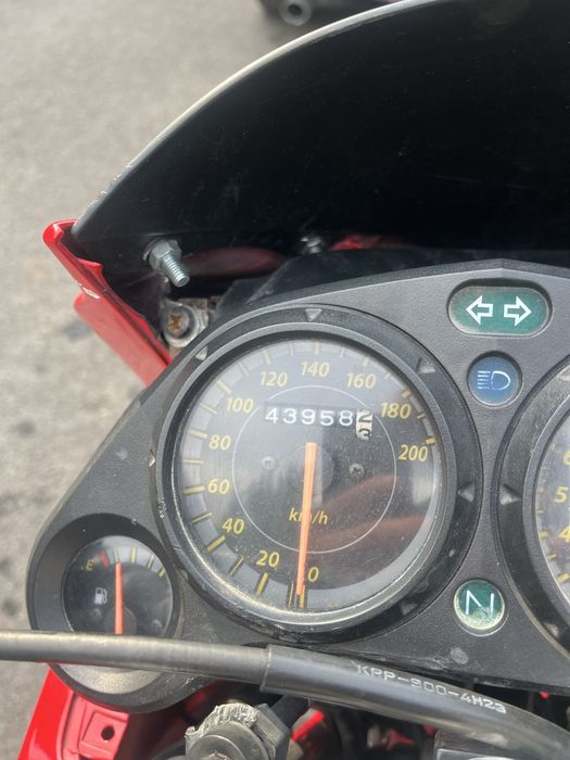 Motocicleta Honda CBR 125R