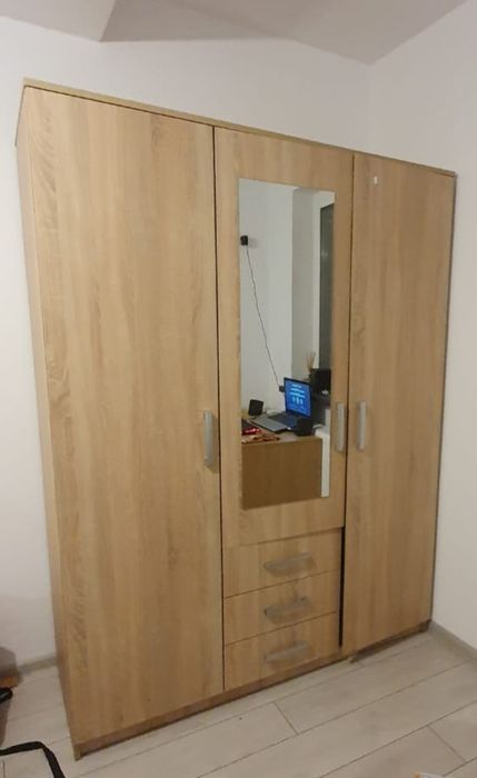 Dulap 151×200×59 cm