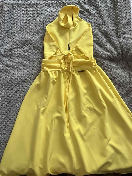 Официална рокля - размер М