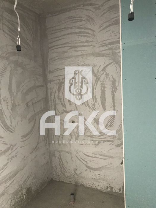 Двустаен апартамент в кв. Полигона