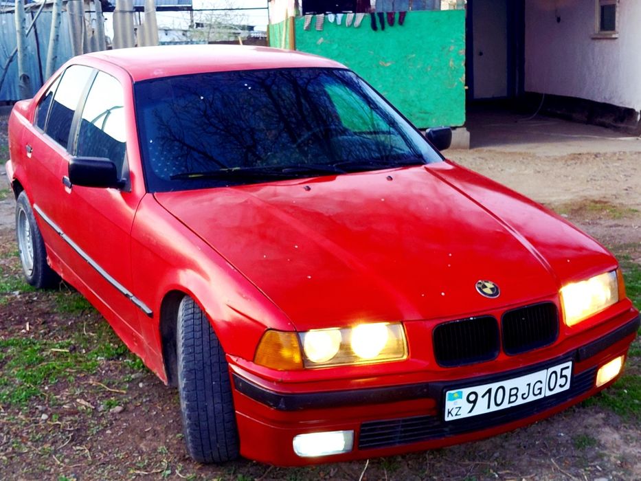 сатылады BMW318 срочно