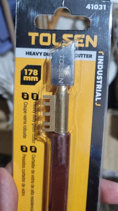 Алмазный стеклорез новый