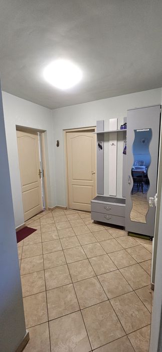 Pf Vand apartament 2 camere Intre Lacuri