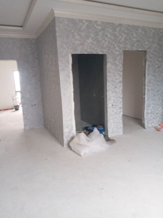 Продаю срочно 120 000$ З сотка 2  хол, 1  зал, 4 спал., 1 кухн