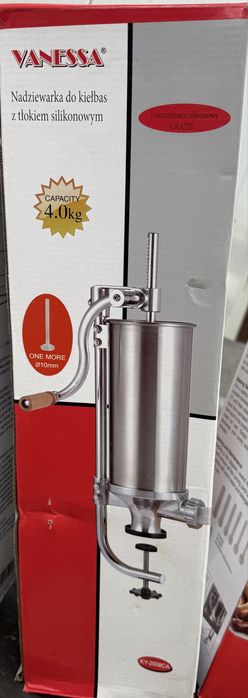 Masina de facut carnati, 2.5kg, 3kg, 4kg, 5.5kg orizontal si vertical