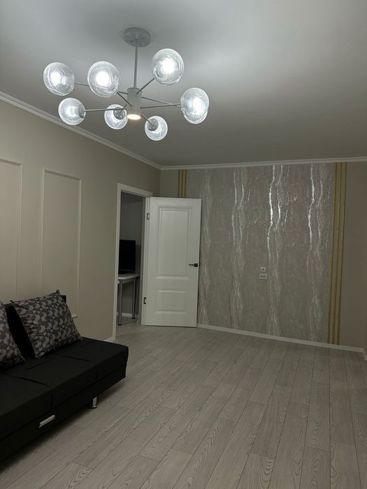 сдам 2-х комн евроремонт центр посуточно