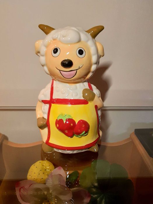 Козочка сувенир. Керамика. Глазурь.