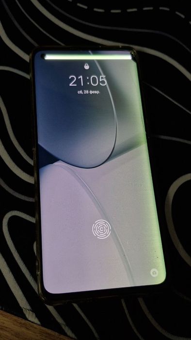 iphone 12 mini, oppo 4 pro