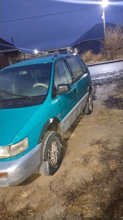Продам митсубиси спес рунер  93. 1.8