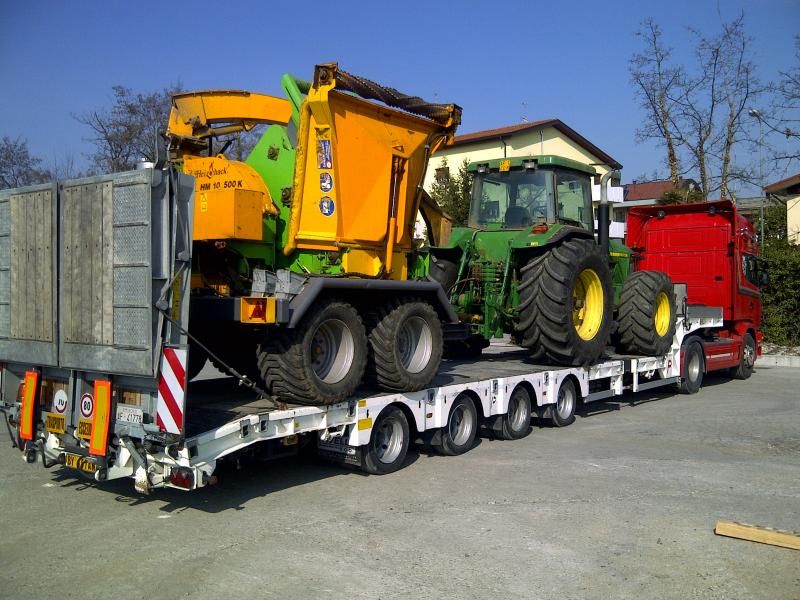 Transport agabaritic Transport utilaje agricole.gabaritdepasit