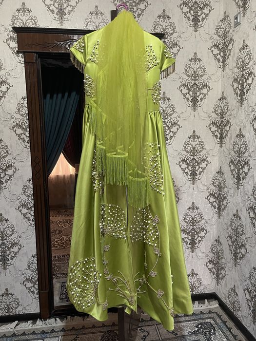 Ансанбил,сари,тиллакош