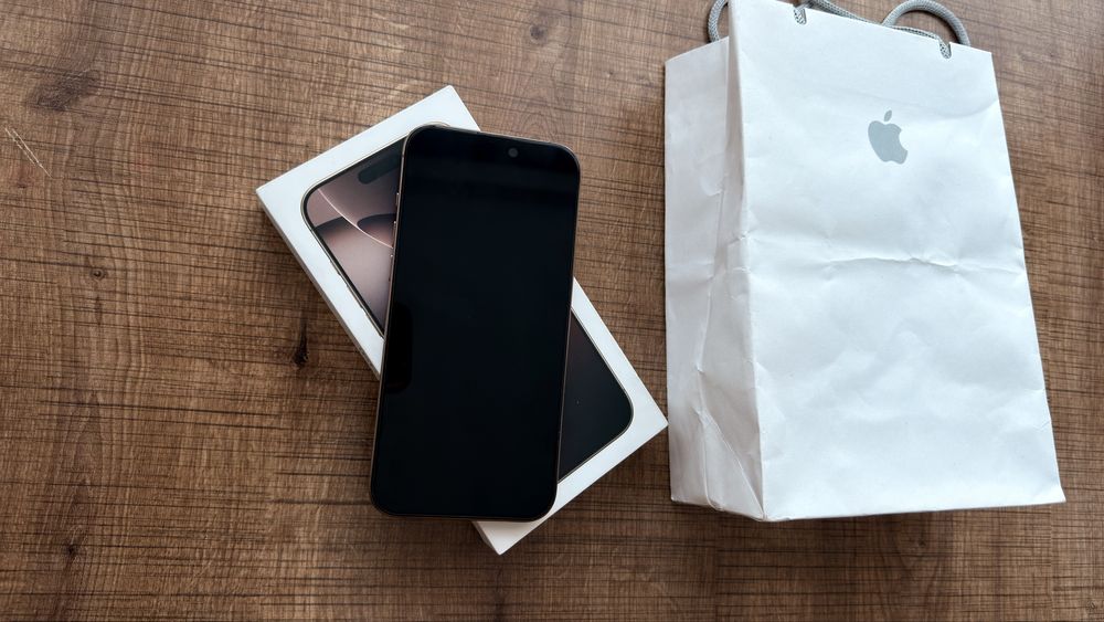 Айфон 16pro max 256гб