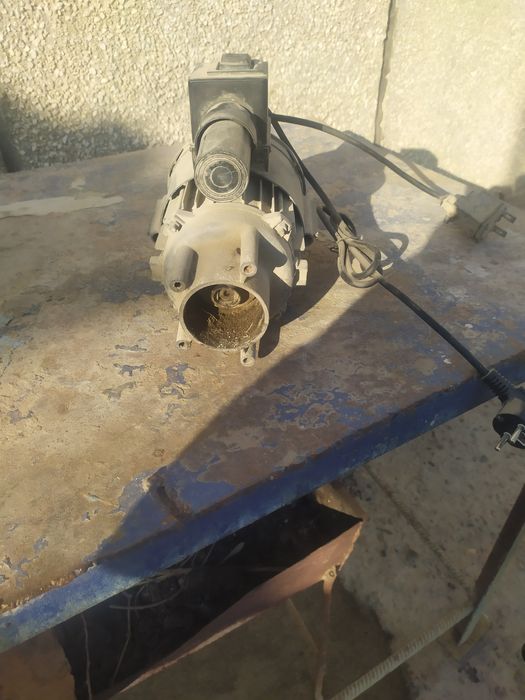 сув насос сотилади