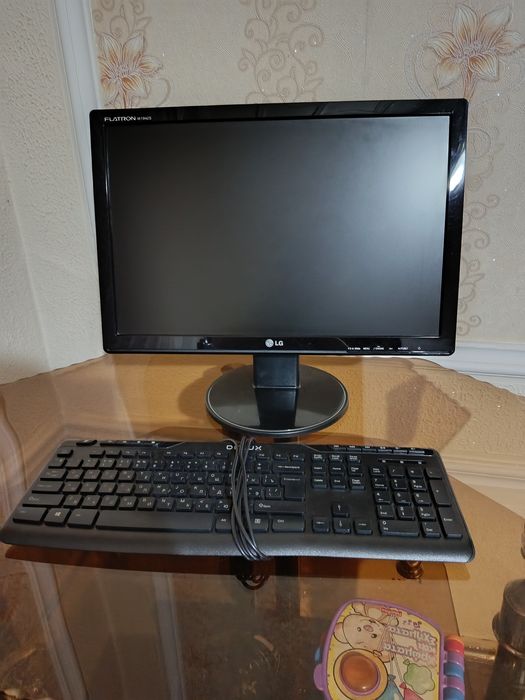 Продаю компьютер LG Flatron