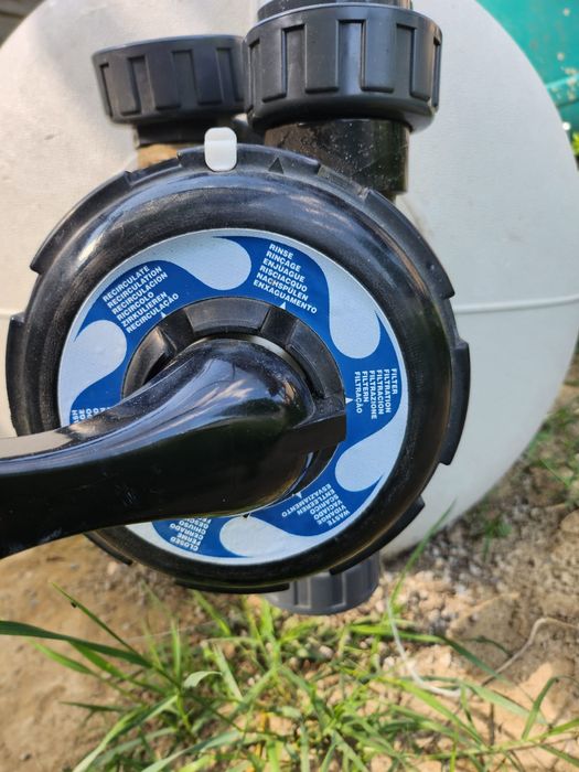 Pompa și  filtru cu nisip pentru  piscina mare îngropată