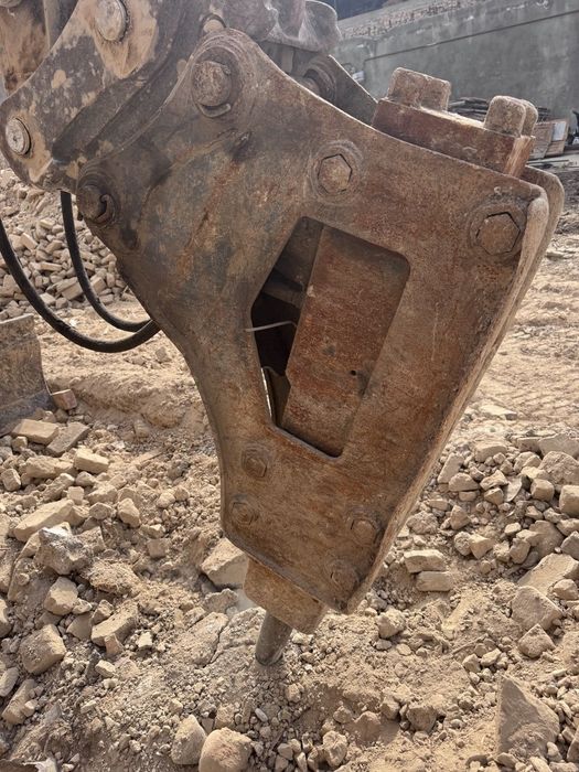 Hunday malotok edyal turibdi