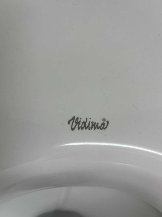 чисто нова тоалетна чиня Vidima