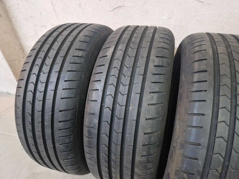 4 Vredestein R17 215/45/ 
демо летни гуми
DOT1322