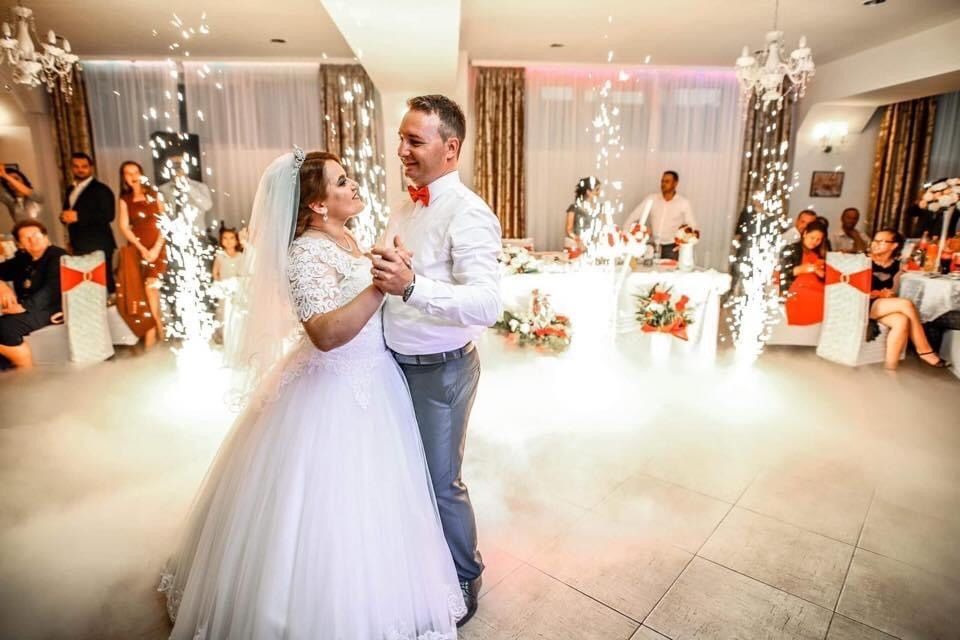 DJ Nunta-Botez-Majorat(Fum greu,schela lumini,Foto-Video)