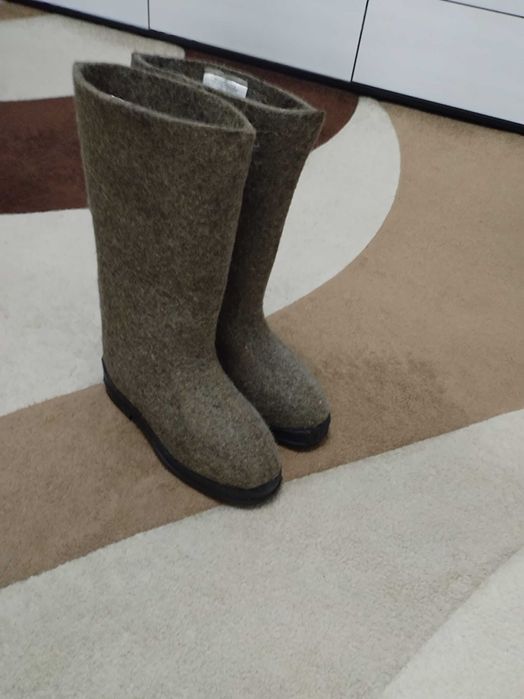 Валенки на резиновом ходу.