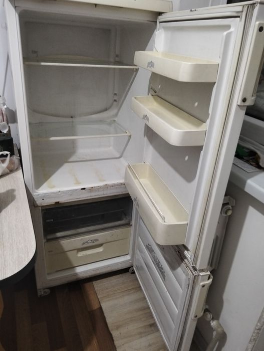 Холодильник хороший