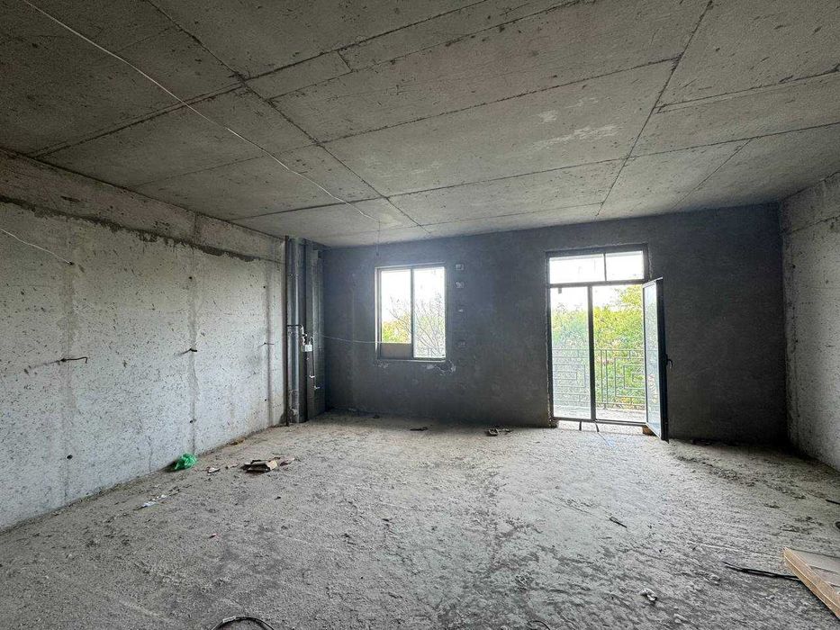 Аския базар Текстильный институт 70м2 Новостройка коробка, 6 этаж