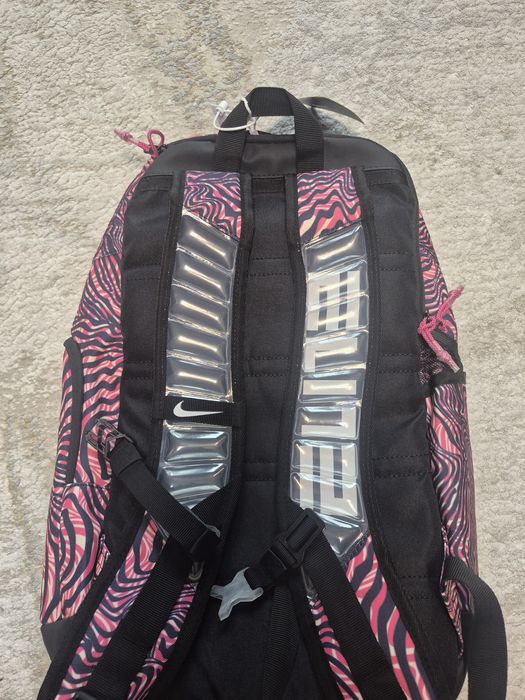 Продам рюкзак Nike elite v2