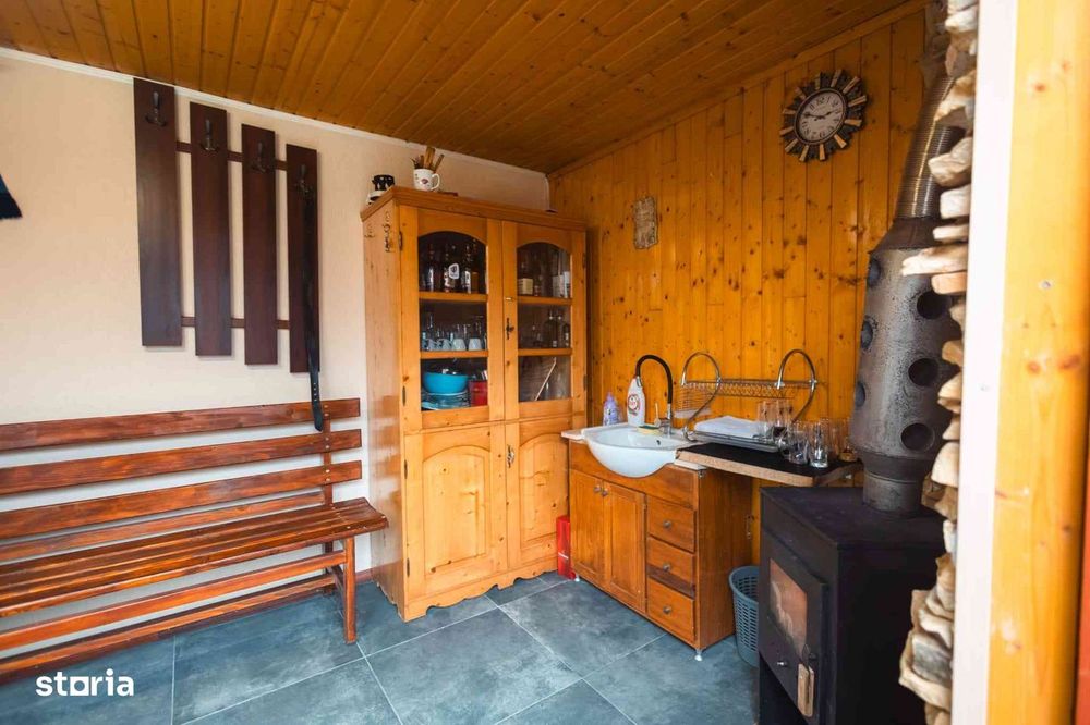 Vând Casă + Salon Beauty Complet Funcțional, Intrare Separată!